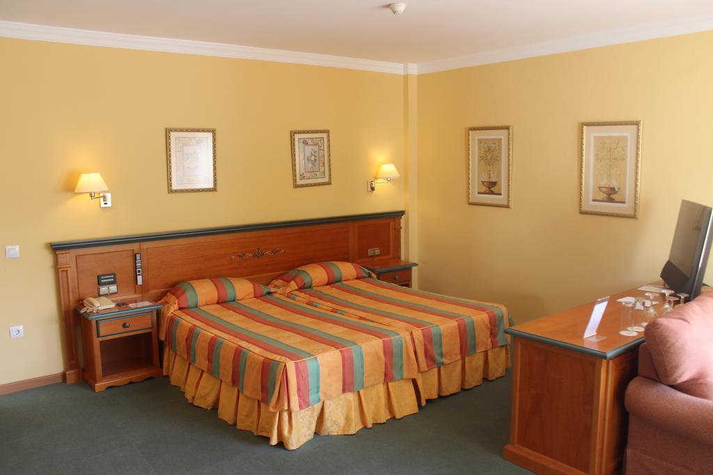 Hotel Tamisa Golf Mijas Bagian luar foto